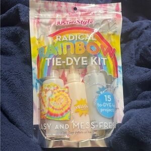 ⭐️ 5/$15 Just My Style Radical Rainbow Tie-Dye Kit